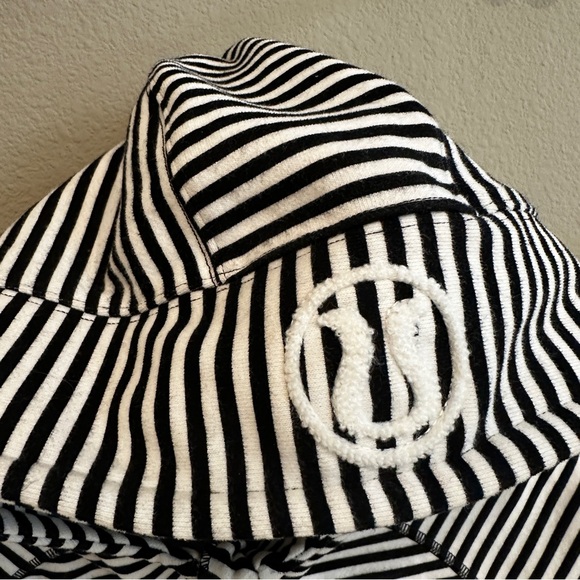 vintage Lululemon Striped Scuba Hoodie Full Zip Black White Size 10 - Picture 5 of 11